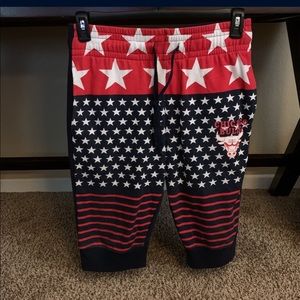 American flag Chicago Bulls quater joggers